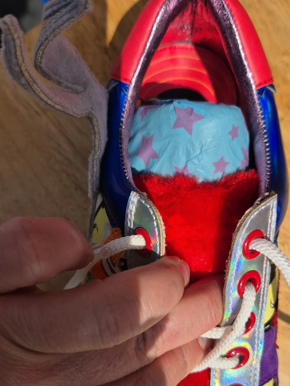 Irregular Choice Looney Tunes Carrots and Jokes Size 41 Tennis Shoes - New